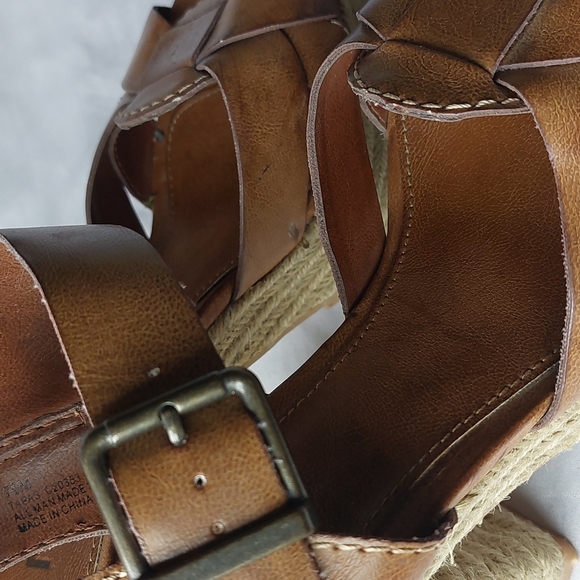 MIA platform faux leather burlap heels, 7.5 - Picture 6 of 12